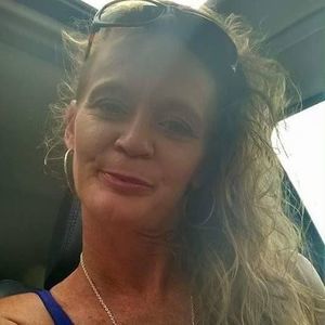 Meet your Posher, Niki